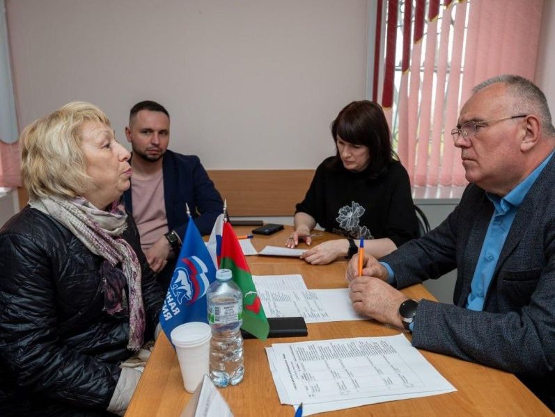 Разговор на чистоту: в Новогуслево более 30 человек решили вопросы во время выездного приема окружной администрации новости Талдома 