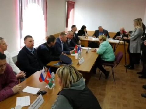 Порядка 30 жителей села Новогуслево решили свои вопросы на встрече с представителями Талдомской администрации новости Талдома 